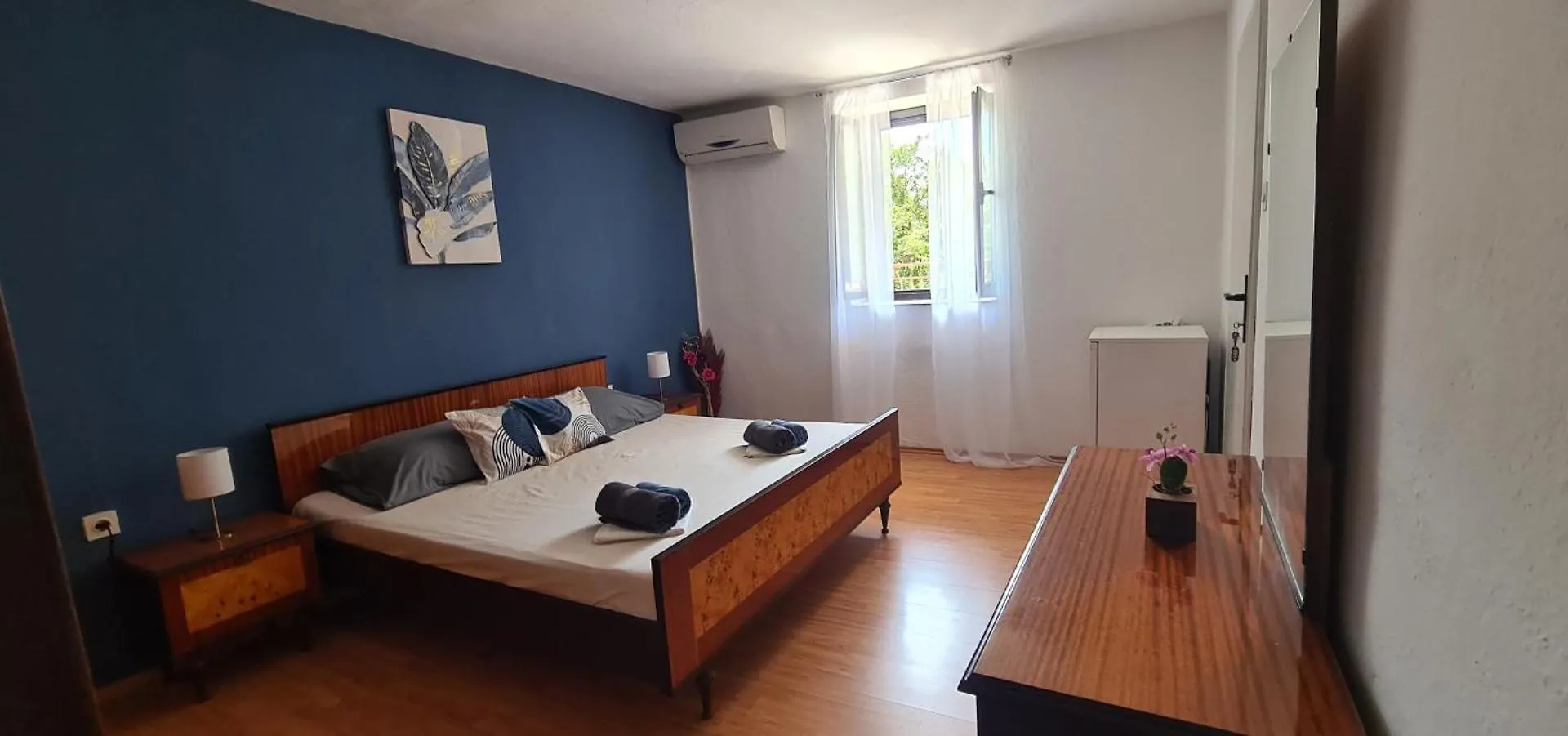 Apartments And Rooms Sanja 시비느 크름포트스키