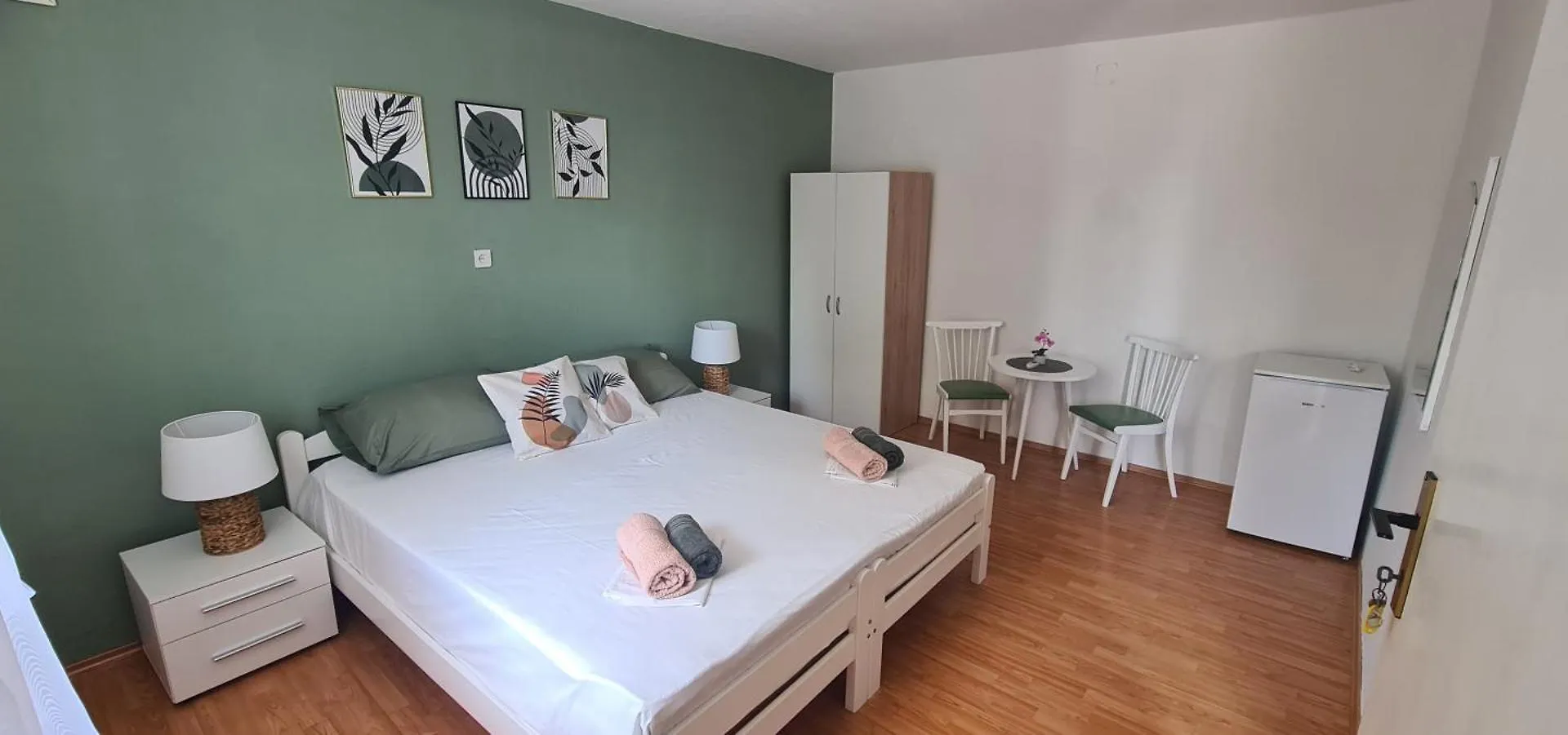 Apartments And Rooms Sanja 시비느 크름포트스키 게스트하우스